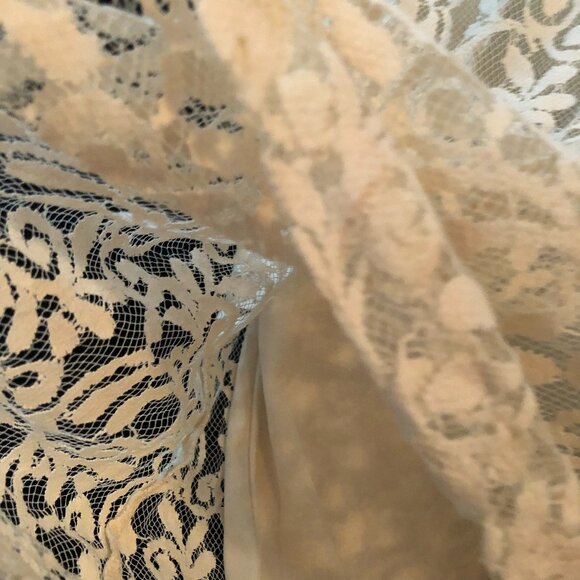 B. Young Beautiful Beaded Sleeveless Dress: Size M - Picture 12 of 16